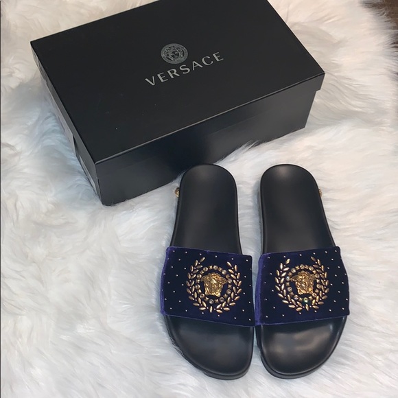 Versace Shoes - SOLD🔛💜FLASH SALE⚡️ Versace sandals